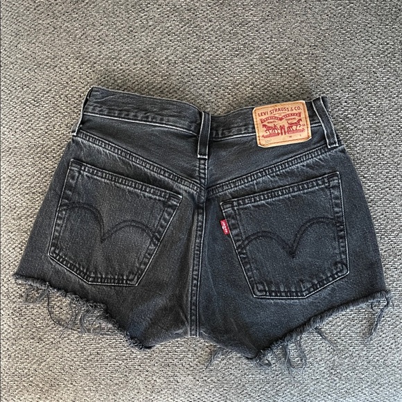 Levi's Black Frayed-Hem Denim Cutoff Shorts - Picture 3 of 3
